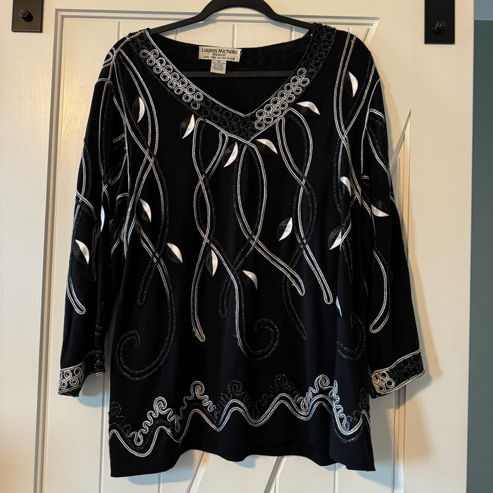 Lauren Michelle London Milan New York Paris Size 2X Black and White Dress Top